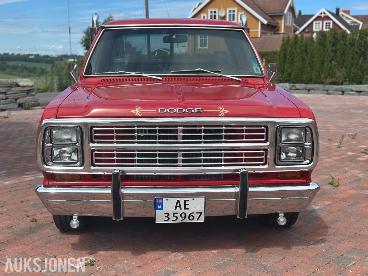 1979 Dodge D150 LI`L RED EXPRESS V8 EU OK 09.2029